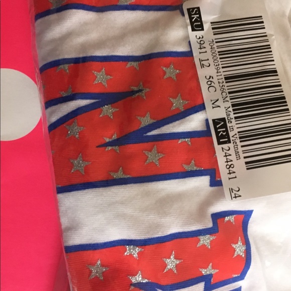 ❗️1 LEFT💕VS PINK BLING RED STARS SLIT BACK TANK - Picture 7 of 8